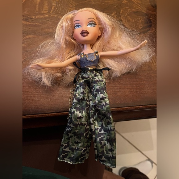 BRATZ CLEO 2001 Vintage restyled' - Picture 3 of 9